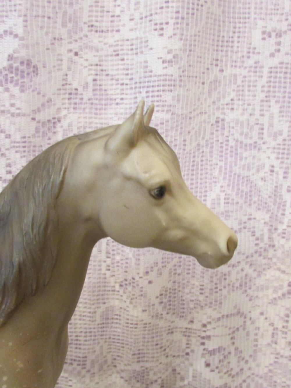 Breyer Proud Arabian Mare Horse Signed by Peter Stone in 1987 - Picture 2 of 15